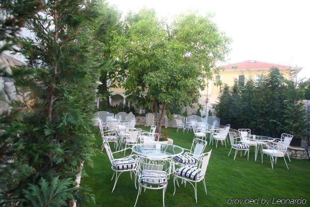 The Aigli Otel Lefkáda Restoran fotoğraf
